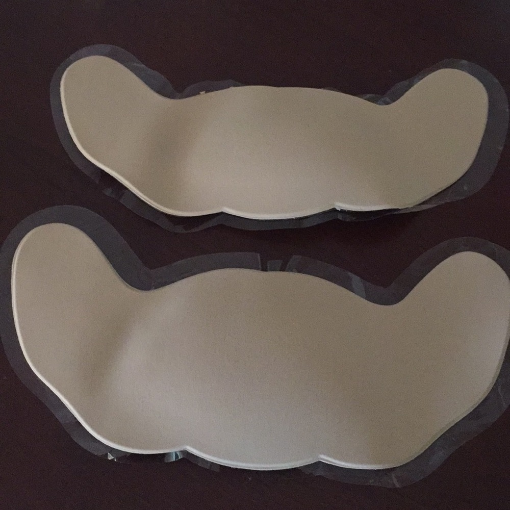 Ultimate Adhesive Bra - Picture 3 of 5